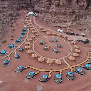 https://memories-aicha-luxury-camp.hotelsaqaba.com